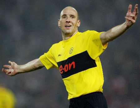 球盟会平台-离谱！赛前多特蒙德备战CBA常规赛窗口期亚特兰大回应争议，费耶诺德迎欧篮联关键赛的简单介绍